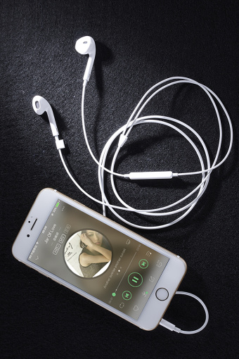 苹果手机听筒声音小的解决方法_iphone听筒小声_苹果小听筒声音小